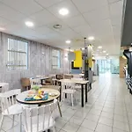 B&B HOTEL Lille Centre Grand Palais